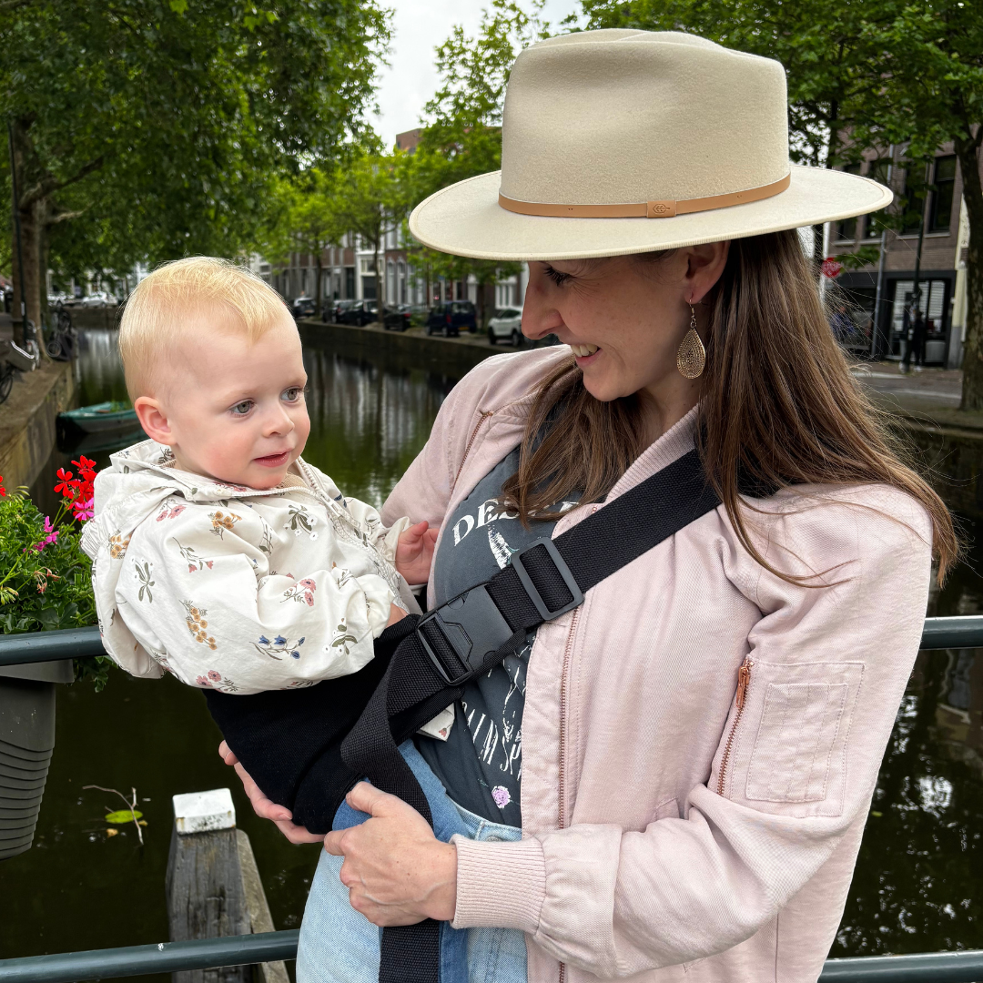 TODDLER CARRIER