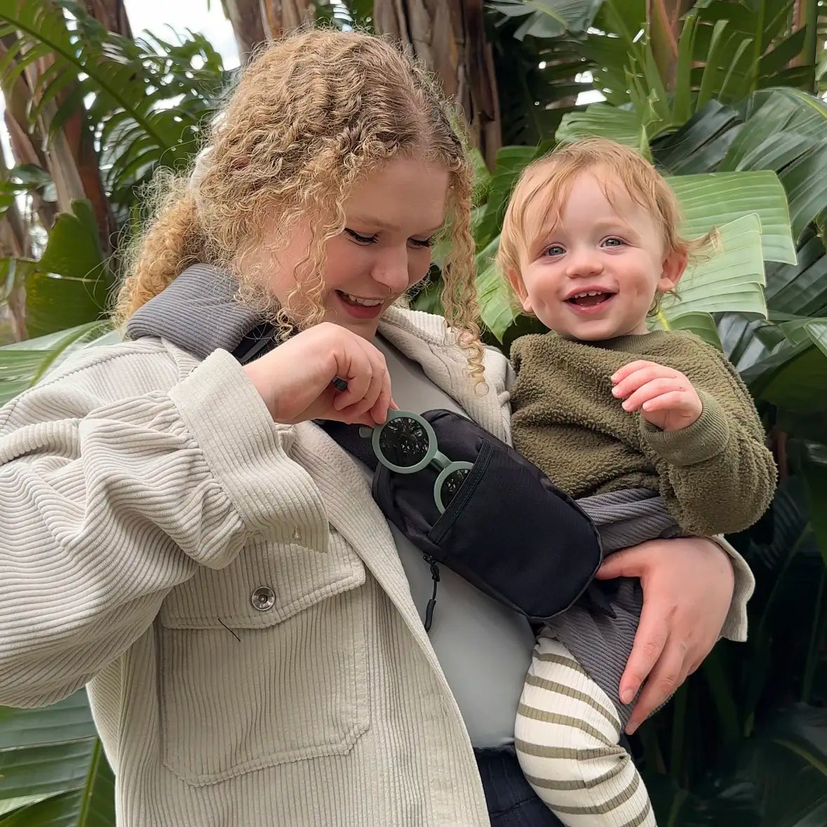 Black Friday POUCH™ Everyday Pack